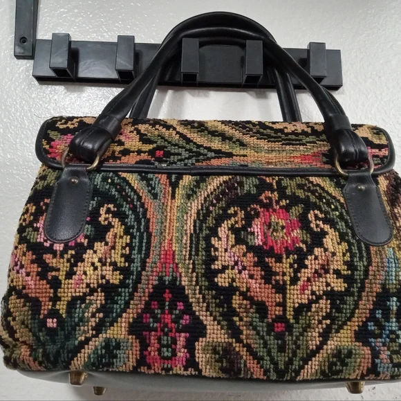 Vintage tapestry handbag - Picture 2 of 2